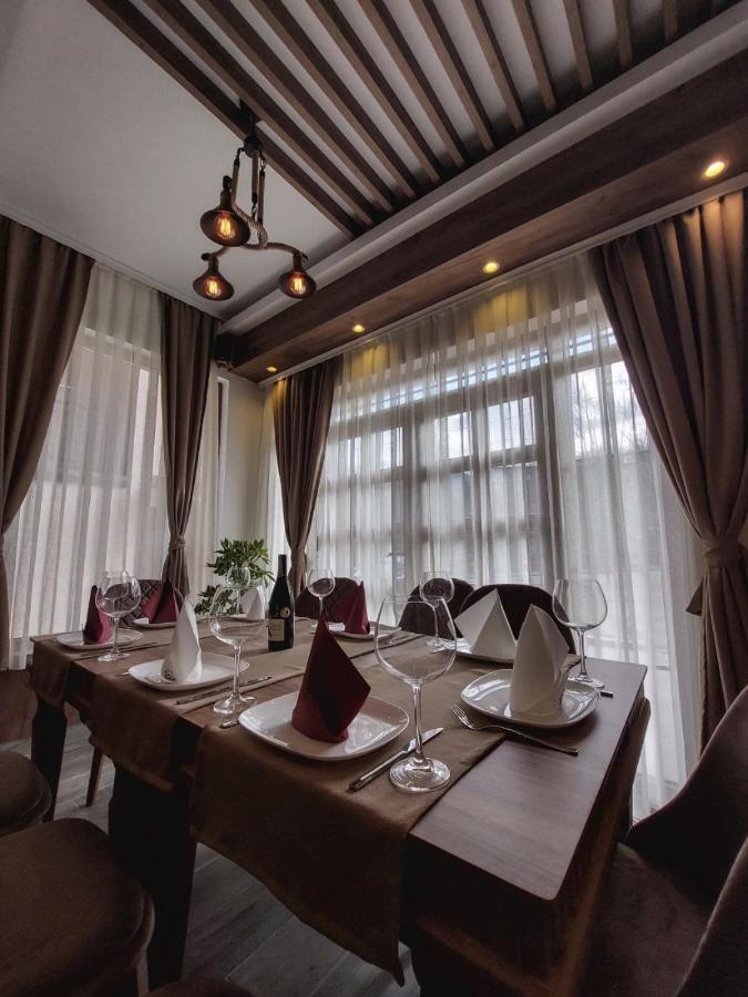 Eleon Motel Brezovice Eksteriør bilde